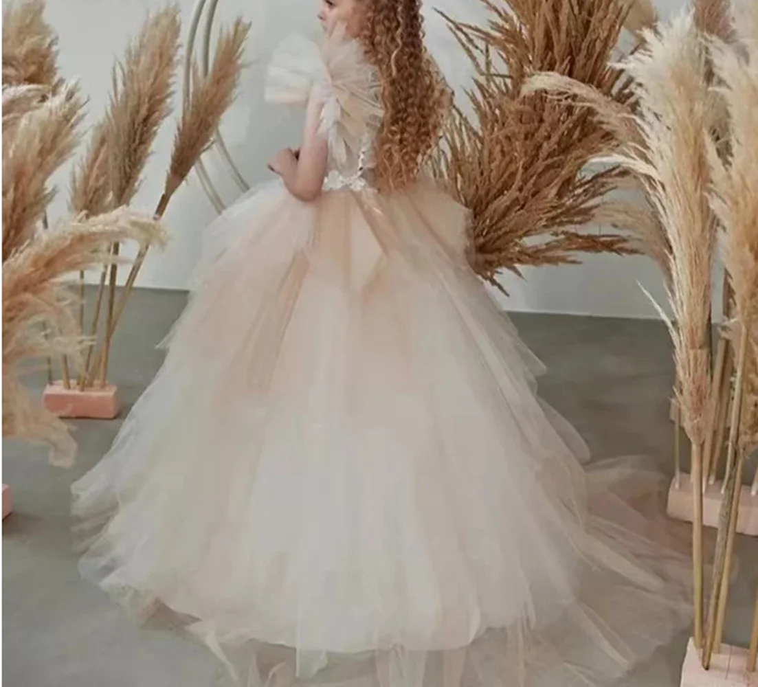 Šampanja Lühikeste Varrukatega Lilleneiu Kleit Printsess Elegantne Appliques Esimene Õhtusöömaaeg Kleit Tüdruk Sünnipäeva Kleidid0